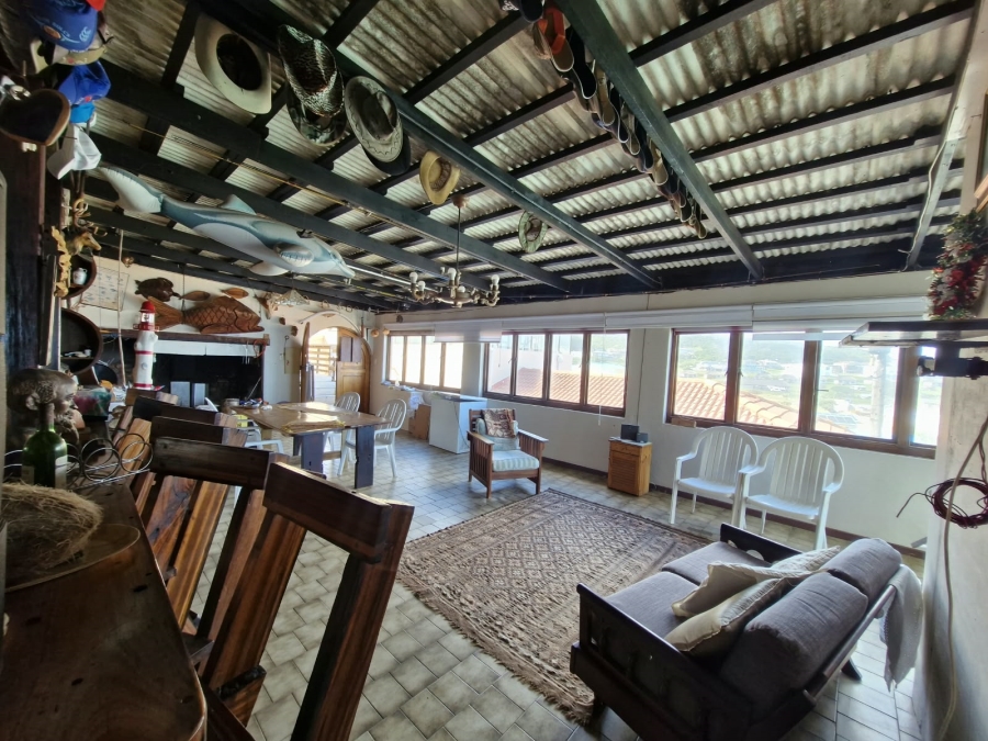 13 Bedroom Property for Sale in Jongensfontein Western Cape